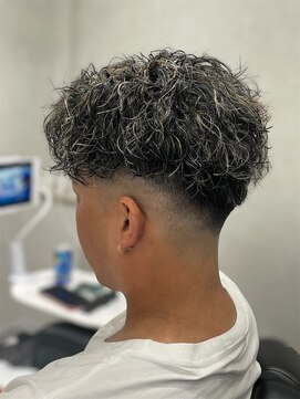 レアンシ(ReAnc) ツイスパ×ホワイトメッシュ×フェード