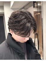 men's salon Gaudi 池袋店【メンズサロン ガウディ】【2月27日OPEN（予定）】&nbsp;ニュアンスパーマ×センターパート×メンズカット