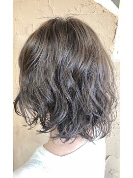 ジョリー アミ(jolie amie) 【カジュアルパーマ×ミルクティーベージュ】