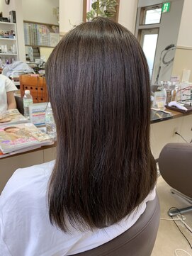 コアフィールフィス(COIFFURE fils) 《見附　今町》アッシュ系ダークカラー　セミロング