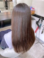 トゥエンティーフォー 泉大津店(24)&nbsp;これがエクステ！？サラツヤ質感の極上ストレートヘア