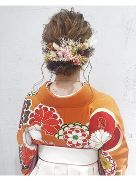 ケンジ ツルヤチョウ(KENJE tsuruyacho) 成人式・卒業式ヘア＊　ゆるふわまとめ