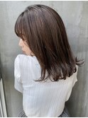 - 外ハネミディアムレイヤー × ナチュラルブラウン -