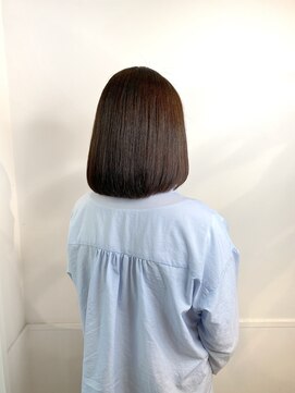 リプク(Rip-Ku18) 【箕面船場】ノンアイロン弱酸性縮毛矯正エアーストレート♪