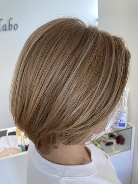 ヘアーライフ コラボ(hair life Colabo) ブリーチベージュ×ショート