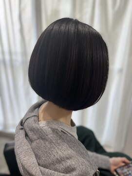 ツムグ 代官山店(TUMUGU) 白髪ぼかしアッシュブラックミントアッシュ×小顔ショートボブ