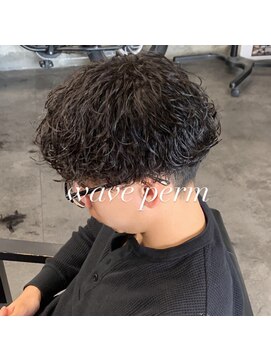 クロー(CROW) 波巻きパーマ