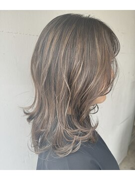 マノン(manon) グレージュハイライト