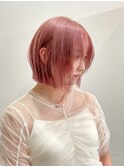 切りっぱなしボブ×ピンクベージュ
