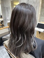 パダ(PADA)&nbsp;セミロングアッシュグレージュ♪