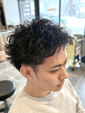 バーン(Boum.) スパイキーパーマ