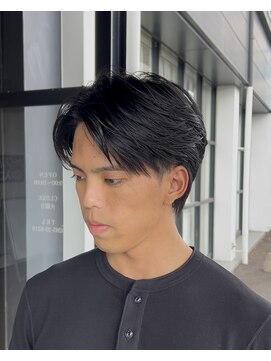 ルドバイシャルム 小山(Ld. by charme) 流れフェザーパーマセンターパート