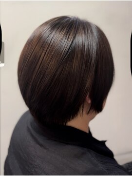 カミケン 方木田店(kamiken.) 曲がる縮毛矯正×ショートボブ【カミケン方木田】