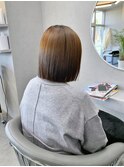 【肩上ギリギリ切りっぱなしボブ】