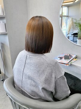 クロア(CHROA) 【肩上ギリギリ切りっぱなしボブ】