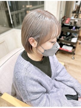 ヌフ(neuf) グレージュ/ミルクティーベージュ/切りっぱなしボブ/艶髪