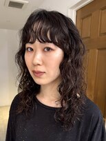 ナループロアポンテ(Nalu pu loa PONTE)&nbsp;ミディアムレイヤーパーマロングウェーブパーマゆるめパーマ