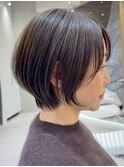 表参道白髪ぼかしハイライトミディアムボブアッシュグレー50代