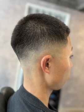 メグロバーバーショップロッポンギ 目黒六(MEGURO BARBER SHOP 6PPONGI) easy buzz
