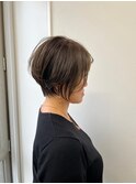 ショートボブ丸みショート白髪ぼかし
