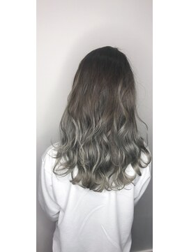 モードケイズ 阿倍野店(MODE K’s) グレー系グラデーションカラー