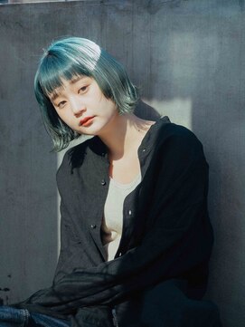 ヘアアンドリラクゼーション シャッセ(Hair&Relaxation SASE) ハイトーンブリーチカラーグリーンボブ