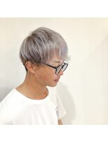 シダ(sida) 【sida　健太郎】透明感抜群ホワイトカラー