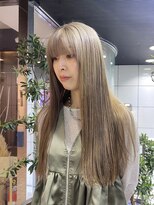 ヘアーアンドメイク ビス(HAIR&MAKE bis) ブリーチ一回でできるミルクティーグレージュカラー【中西思実】
