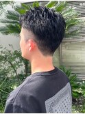 ナチュラルパーマ　刈り上げツーブロック　爽やかショート