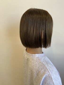 アトレ(Attrait) ☆ボブ×アッシュ系☆