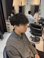 アイズ 海老名(AIZU)&nbsp;ツイストスパイラル　波巻きパーマ　ツイストパーマ　メンズ