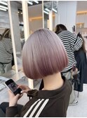 美髪シアーカラーピンクブラウンショートカット切りっぱなしボブ