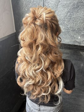 ヘアセット ナゴヤ ラビット(hair set NAGOYA RABBIT) ハーフアップ