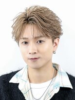 オーシャントーキョー 大阪(OCEAN TOKYO)&nbsp;韓国ヘアカルマパーマコンマバングセンターパートフェザーパーマ