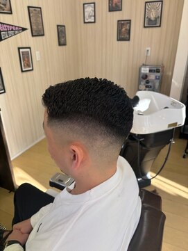 ハングアウト(Hangout) 震災刈り×パーマ