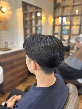 アンカー(ANCHOR) MEN’S HAIR/サーフカール/刈り上げセンターパート/印西市