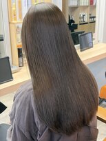 クア(qua)&nbsp;【北千住】髪質改善縮毛矯正 ナチュラル美髪ストレート