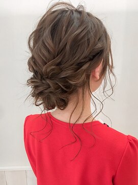 ネオリーブ クタ 町田店(Neolive kuta) 【Neolive kuta 町田】編み込みウェーブシニヨン