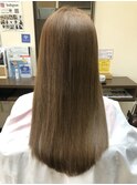 サラサラストレートヘア