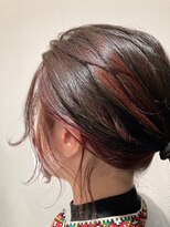 キー(KEY) 赤のセクションカラー