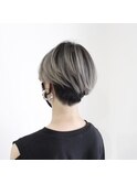 【刈上げショート】ホワイティアッシュの冬カラーツートン