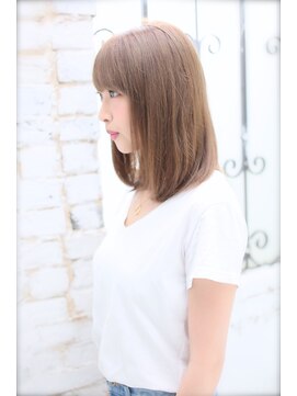 ルームバイシー 新宿(Loom. by Sea) 透明感抜群アッシュブラウンカラー