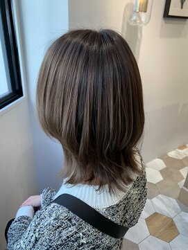 ムーン ティコブラーエ(moon tico brae) 12月(ロングヘア/グレージュカラー/ココアベージュ)