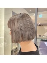 ヘアーズギャラリー なんば高島屋店(Hair's Gallery)&nbsp;グレージュ/切りっぱなしボブ/ハイトーン