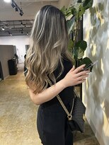 メリー オオサカ(Merly Osaka)&nbsp;バレイヤージュの人気色と言えばコレ！_smoke ash beige_