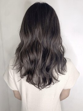 トレヘアー 京都 烏丸(tRe hair) シルバーグラデーション　ハイライトカラー