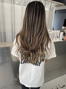 キング 枚方店(K!ng) 縮毛矯正髪質改善ハイライトレイヤーカット枚方美容室エクステ