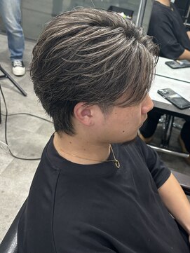 イーラ 2d(era) センターパート/刈り上げ/メッシュ/眉毛/パーマ/メンズ