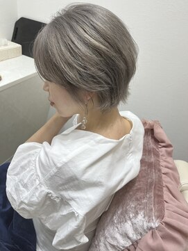 ベル(Belle) シルバーグレージュ