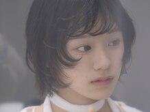 イリ(iLi)の雰囲気(ボブ/レイヤーカット/ハッシュカット/顔周り/顔周りカット)